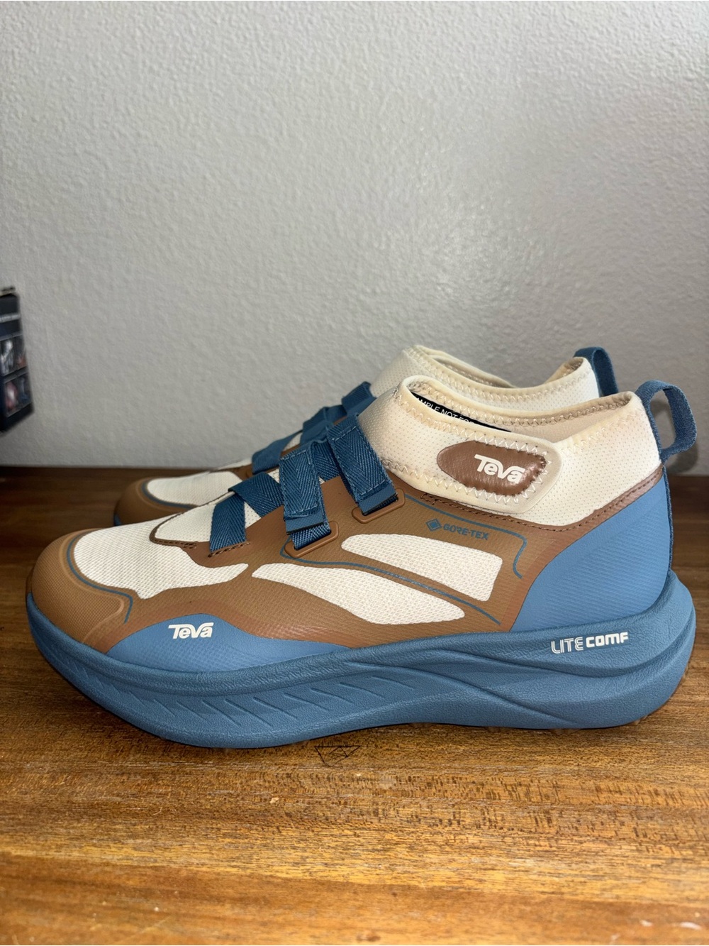 Teva Women's sneakers NEW 9 - Picture 2 of 6